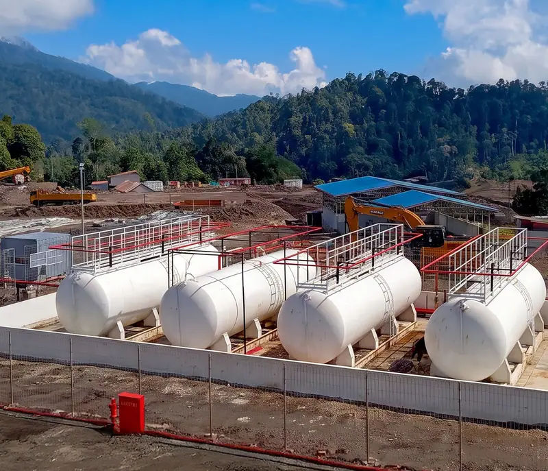 Fuel Farm Facility — Installation, piping and welding