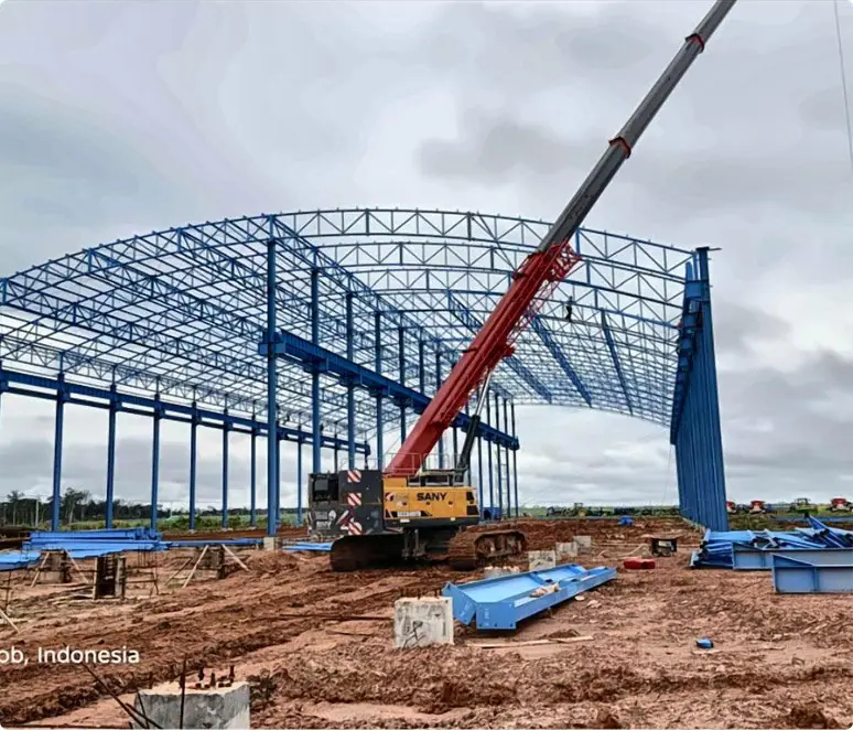 T-Workshop Complex, 13,360 m² — Steel erection