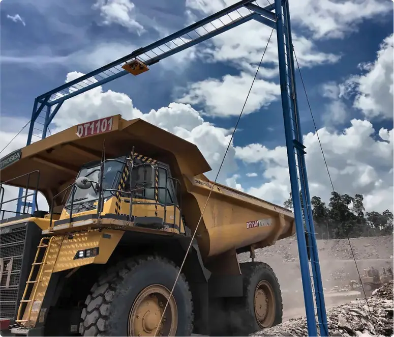Dynamic Weighbridge — Scanner gantry, platform and control room